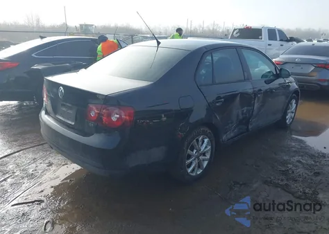 2010 Volkswagen Jetta Limited Edition from USA, damaged, VIN 3VWAX7AJ6AM131672